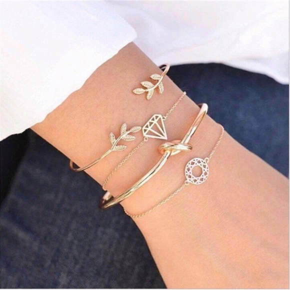 ⭐️HP 4Pcs Leaf Knot Bangle Gold Bracelet - Picture 2 of 5